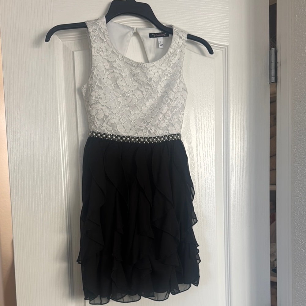 Speechless White and Cream Fit and Flare Dress Sleeveless Scoop Neck